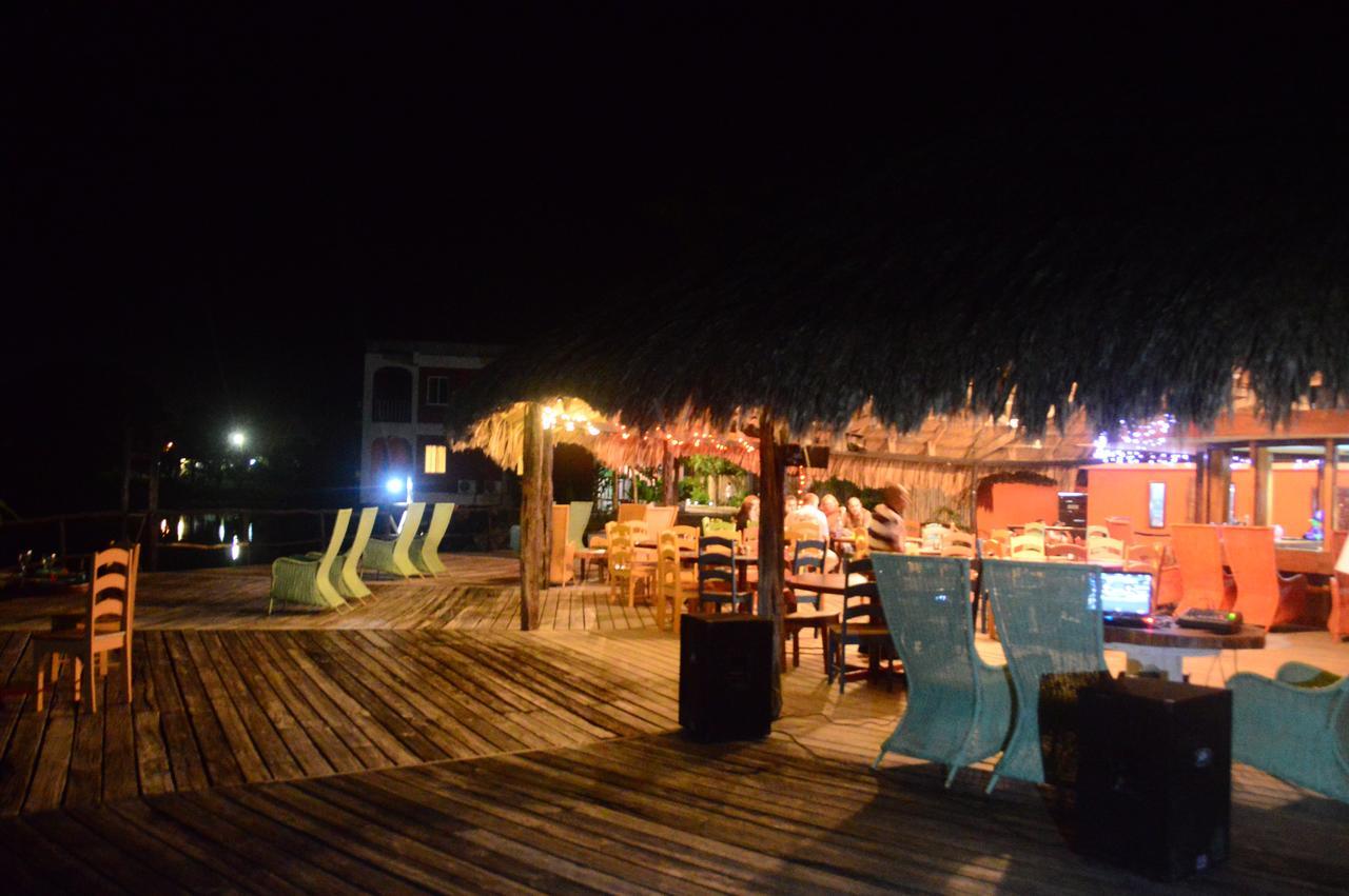 Lamanai Hotel & Marina Orange Walk Buitenkant foto